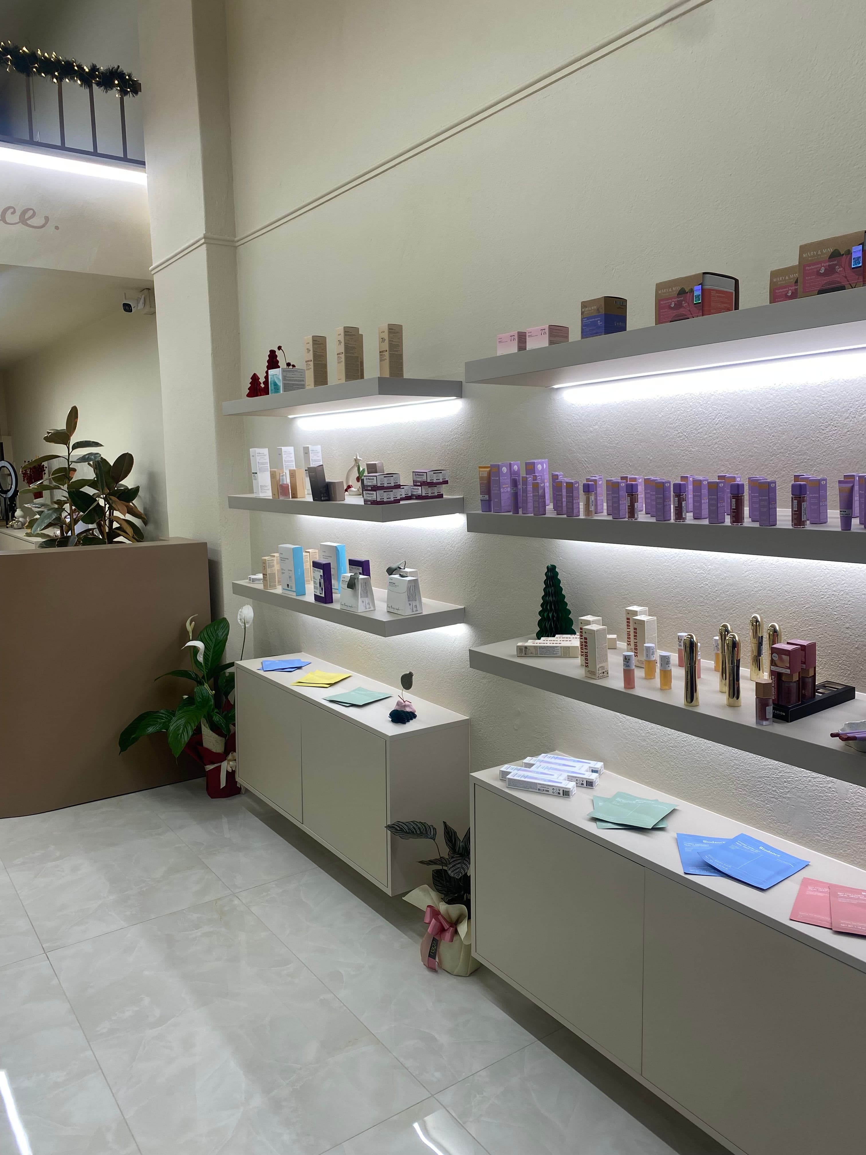 Ειδικές Κατασκευές Επιπλώσεων & Διαμόρφωση Χώρου Ομορφιάς (Moema Beauty)